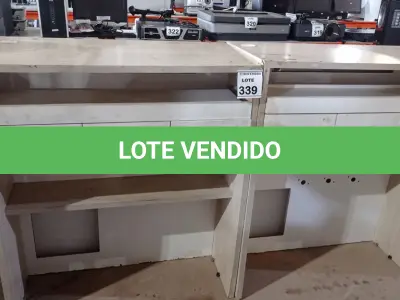 LOTE 339 - 02 BALCÕES DE MADEIRA COM 03 GAVETAS E 01 PRATELEIRA. (NO ESTADO) ATENÇÃO! FAZER A VISITAÇÃO ANTES DE ARREMATAR, NÃO SABEMOS SE FUNCIONA, LEILÃO NÃO TEM GARANTIA E NEM DEVOLUÇÃO, SUJEITO A POSSÍVEIS AVARIAS VISÍVEIS/OCULTAS E/OU AUSÊNCIA DE COMPONENTES.