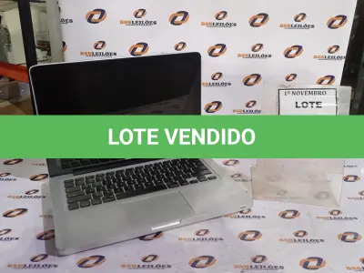 LOTE 173 - 01 MACBOOK MARCA APPLE. (NO ESTADO) ATENÇÃO! FAZER A VISITAÇÃO ANTES DE ARREMATAR, NÃO SABEMOS SE FUNCIONA, LEILÃO NÃO TEM GARANTIA E NEM DEVOLUÇÃO, SUJEITO A POSSÍVEIS AVARIAS VISÍVEIS/OCULTAS E/OU AUSÊNCIA DE COMPONENTES.