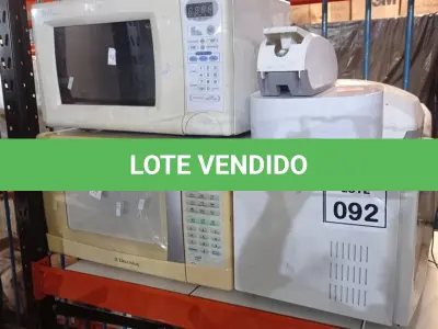 LOTE 092 - 02 DISPENSES DE PAPEL, 01 DISPENSER DE ÁLCOOL EM GEL E 03 MICRO-ONDAS DE MARCAS E MODELOS DIVERSOS. (NO ESTADO) ATENÇÃO! FAZER A VISITAÇÃO ANTES DE ARREMATAR, NÃO SABEMOS SE FUNCIONA, LEILÃO NÃO TEM GARANTIA E NEM DEVOLUÇÃO, SUJEITO A POSSÍVEIS AVARIAS VISÍVEIS/OCULTAS E/OU AUSÊNCIA DE COMPONENTES.