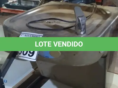 LOTE 309 - 01 BEBEDOURO DE PAREDE. (NO ESTADO) ATENÇÃO! FAZER A VISITAÇÃO ANTES DE ARREMATAR, NÃO SABEMOS SE FUNCIONA, LEILÃO NÃO TEM GARANTIA E NEM DEVOLUÇÃO, SUJEITO A POSSÍVEIS AVARIAS VISÍVEIS/OCULTAS E/OU AUSÊNCIA DE COMPONENTES.