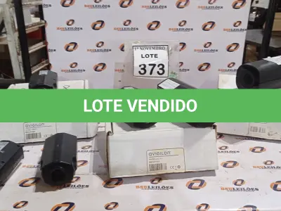 LOTE 373 - 06 CÂMERAS DE MONITORAMENTO MARCA AVIGILON. (NO ESTADO) ATENÇÃO! FAZER A VISITAÇÃO ANTES DE ARREMATAR, NÃO SABEMOS SE FUNCIONA, LEILÃO NÃO TEM GARANTIA E NEM DEVOLUÇÃO, SUJEITO A POSSÍVEIS AVARIAS VISÍVEIS/OCULTAS E/OU AUSÊNCIA DE COMPONENTES.