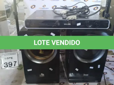 LOTE 397 - 01 DVD HOME THEATER MARCA PHILCO COM 02 CAIXAS MARCAS DIVOOM. (NO ESTADO) ATENÇÃO! FAZER A VISITAÇÃO ANTES DE ARREMATAR, NÃO SABEMOS SE FUNCIONA, LEILÃO NÃO TEM GARANTIA E NEM DEVOLUÇÃO, SUJEITO A POSSÍVEIS AVARIAS VISÍVEIS/OCULTAS E/OU AUSÊNCIA DE COMPONENTES.