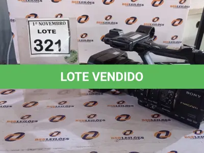 LOTE 321 - 01 FILMADORA NXCAM MARCA SONY. (NO ESTADO) ATENÇÃO! FAZER A VISITAÇÃO ANTES DE ARREMATAR, NÃO SABEMOS SE FUNCIONA, LEILÃO NÃO TEM GARANTIA E NEM DEVOLUÇÃO, SUJEITO A POSSÍVEIS AVARIAS VISÍVEIS/OCULTAS E/OU AUSÊNCIA DE COMPONENTES.