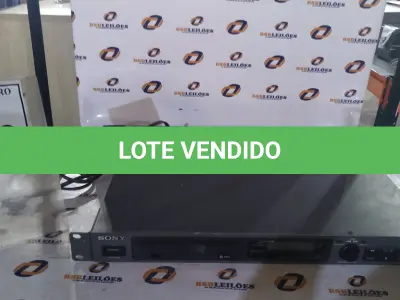 LOTE 310 - 01 LEITOR DE CD MARCA SONY. (NO ESTADO) ATENÇÃO! FAZER A VISITAÇÃO ANTES DE ARREMATAR, NÃO SABEMOS SE FUNCIONA, LEILÃO NÃO TEM GARANTIA E NEM DEVOLUÇÃO, SUJEITO A POSSÍVEIS AVARIAS VISÍVEIS/OCULTAS E/OU AUSÊNCIA DE COMPONENTES.