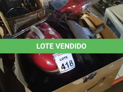 LOTE 418 - 03 ASPIRADORES DE PÓ, 01 LOTE COM VÁRIOS HEADPHONES, ASPIRADORES ROBÔ E ELETRÔNICOS DIVERSOS. (NO ESTADO) ATENÇÃO! FAZER A VISITAÇÃO ANTES DE ARREMATAR, NÃO SABEMOS SE FUNCIONA, LEILÃO NÃO TEM GARANTIA E NEM DEVOLUÇÃO, SUJEITO A POSSÍVEIS AVARIAS VISÍVEIS/OCULTAS E/OU AUSÊNCIA DE COMPONENTES.