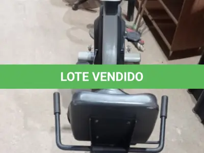 LOTE 463 - 01 BICICLETA ERGOMÉTRICA RECLINADA MARCA RIGHETTO. (NO ESTADO) ATENÇÃO! FAZER A VISITAÇÃO ANTES DE ARREMATAR, NÃO SABEMOS SE FUNCIONA, LEILÃO NÃO TEM GARANTIA E NEM DEVOLUÇÃO, SUJEITO A POSSÍVEIS AVARIAS VISÍVEIS/OCULTAS E/OU AUSÊNCIA DE COMPONENTES.