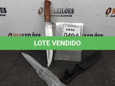 LOTE 040 - 01 FACA IMPORTADA AÇO INOXIDÁVEL CABO EM MADEIRA COM GUARDA FULL TANG BAINHA DE NYLON TAMANHO TOTAL 36CM PESO 368G JÁ AFIADA  