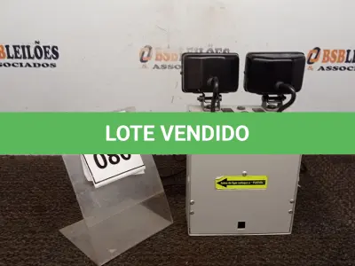 LOTE 080 - 01 ILUMINADOR DE EMERGÊNCIA MARCA ILUMAC. (NO ESTADO) ATENÇÃO! FAZER A VISITAÇÃO ANTES DE ARREMATAR, NÃO SABEMOS SE FUNCIONA, LEILÃO NÃO TEM GARANTIA E NEM DEVOLUÇÃO, SUJEITO A POSSÍVEIS AVARIAS VISÍVEIS/OCULTAS E/OU AUSÊNCIA DE COMPONENTES.