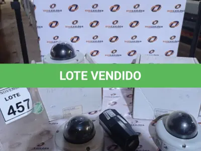 LOTE 457 - 04 CÂMERAS DE MONITORAMENTO SENDO 03 TIPO DOME. (NO ESTADO) ATENÇÃO! FAZER A VISITAÇÃO ANTES DE ARREMATAR, NÃO SABEMOS SE FUNCIONA, LEILÃO NÃO TEM GARANTIA E NEM DEVOLUÇÃO, SUJEITO A POSSÍVEIS AVARIAS VISÍVEIS/OCULTAS E/OU AUSÊNCIA DE COMPONENTES.