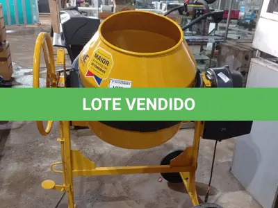 LOTE 366 - 01 BETONEIRA DE 150L MARCA MENEGOTTI (NOVA). (NO ESTADO) ATENÇÃO! FAZER A VISITAÇÃO ANTES DE ARREMATAR, NÃO SABEMOS SE FUNCIONA, LEILÃO NÃO TEM GARANTIA E NEM DEVOLUÇÃO, SUJEITO A POSSÍVEIS AVARIAS VISÍVEIS/OCULTAS E/OU AUSÊNCIA DE COMPONENTES.