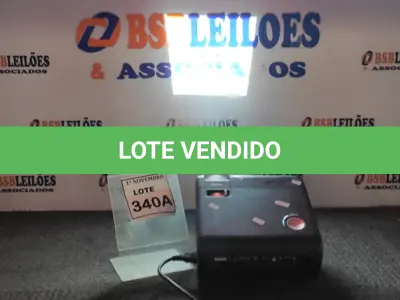 LOTE 340 - 01 PROJETOR MARCA ACER MODELO PD120D NA COR PRETA. (NO ESTADO) ATENÇÃO! FAZER A VISITAÇÃO ANTES DE ARREMATAR, NÃO SABEMOS SE FUNCIONA, LEILÃO NÃO TEM GARANTIA E NEM DEVOLUÇÃO, SUJEITO A POSSÍVEIS AVARIAS VISÍVEIS/OCULTAS E/OU AUSÊNCIA DE COMPONENTES.