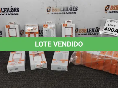 LOTE 400 - 01 LOTE COM VÁRIOS CARREGADORES DE CELULAR. (NO ESTADO) ATENÇÃO! FAZER A VISITAÇÃO ANTES DE ARREMATAR, NÃO SABEMOS SE FUNCIONA, LEILÃO NÃO TEM GARANTIA E NEM DEVOLUÇÃO, SUJEITO A POSSÍVEIS AVARIAS VISÍVEIS/OCULTAS E/OU AUSÊNCIA DE COMPONENTES.