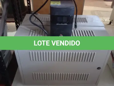 LOTE 114 - 02 BANCOS DE BATERIAS VAZIOS E 01 NOBREAK MARCA LACERDA. (NO ESTADO) ATENÇÃO! FAZER A VISITAÇÃO ANTES DE ARREMATAR, NÃO SABEMOS SE FUNCIONA, LEILÃO NÃO TEM GARANTIA E NEM DEVOLUÇÃO, SUJEITO A POSSÍVEIS AVARIAS VISÍVEIS/OCULTAS E/OU AUSÊNCIA DE COMPONENTES.