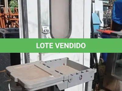LOTE 470 - 02 PORTAS E 02 PLACAS PARA CÂMARA FRIA E 01 CARRINHO DE LIMPEZA INCOMPLETO. (NO ESTADO) ATENÇÃO! FAZER A VISITAÇÃO ANTES DE ARREMATAR, NÃO SABEMOS SE FUNCIONA, LEILÃO NÃO TEM GARANTIA E NEM DEVOLUÇÃO, SUJEITO A POSSÍVEIS AVARIAS VISÍVEIS/OCULTAS E/OU AUSÊNCIA DE COMPONENTES.