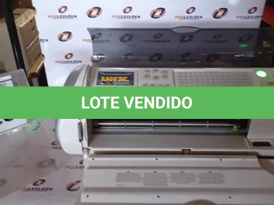 LOTE 123 - 01 MÁQUINA DE CORTE ELETRÔNICO MARCA CRICUT EXPRESSION. (NO ESTADO) ATENÇÃO! FAZER A VISITAÇÃO ANTES DE ARREMATAR, NÃO SABEMOS SE FUNCIONA, LEILÃO NÃO TEM GARANTIA E NEM DEVOLUÇÃO, SUJEITO A POSSÍVEIS AVARIAS VISÍVEIS/OCULTAS E/OU AUSÊNCIA DE COMPONENTES.