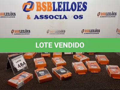 LOTE 484 - 01 LOTE COM VÁRIOS CARREGADORES PARA CELULAR. (NO ESTADO) ATENÇÃO! FAZER A VISITAÇÃO ANTES DE ARREMATAR, NÃO SABEMOS SE FUNCIONA, LEILÃO NÃO TEM GARANTIA E NEM DEVOLUÇÃO, SUJEITO A POSSÍVEIS AVARIAS VISÍVEIS/OCULTAS E/OU AUSÊNCIA DE COMPONENTES.