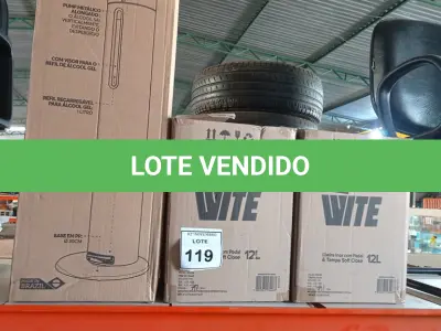 LOTE 119 - 02 LIXEIRAS INOX SEM TAMPA E 01 DISPENSE DE ÁLCOOL EM GEL COM PEDAL. (NO ESTADO) ATENÇÃO! FAZER A VISITAÇÃO ANTES DE ARREMATAR, NÃO SABEMOS SE FUNCIONA, LEILÃO NÃO TEM GARANTIA E NEM DEVOLUÇÃO, SUJEITO A POSSÍVEIS AVARIAS VISÍVEIS/OCULTAS E/OU AUSÊNCIA DE COMPONENTES.