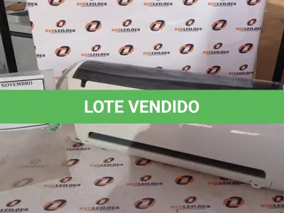 LOTE 103 - 01 MÁQUINA DE CORTE ELETRÔNICO MARCA CRICUT EXPRESSION. (NO ESTADO) ATENÇÃO! FAZER A VISITAÇÃO ANTES DE ARREMATAR, NÃO SABEMOS SE FUNCIONA, LEILÃO NÃO TEM GARANTIA E NEM DEVOLUÇÃO, SUJEITO A POSSÍVEIS AVARIAS VISÍVEIS/OCULTAS E/OU AUSÊNCIA DE COMPONENTES.