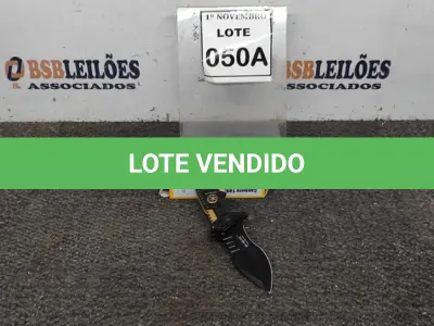 LOTE 050 - 01 CANIVETE TÁTICO DAS FORÇAS ESPECIAIS AMERICANA. (NO ESTADO) ATENÇÃO! FAZER A VISITAÇÃO ANTES DE ARREMATAR, NÃO SABEMOS SE FUNCIONA, LEILÃO NÃO TEM GARANTIA E NEM DEVOLUÇÃO, SUJEITO A POSSÍVEIS AVARIAS VISÍVEIS/OCULTAS E/OU AUSÊNCIA DE COMPONENTES.