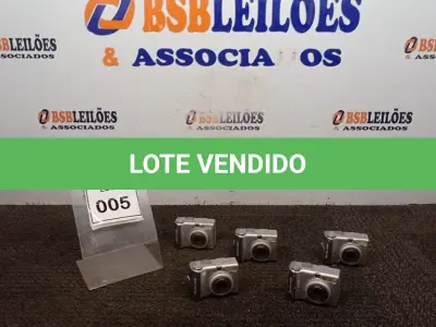 LOTE 005 - 05 CÂMERAS FOTOGRÁFICAS MODELO POWERSHOT A520 MARCA CANON (NO ESTADO) ATENÇÃO! FAZER A VISITAÇÃO ANTES DE ARREMATAR, NÃO SABEMOS SE FUNCIONA, LEILÃO NÃO TEM GARANTIA E NEM DEVOLUÇÃO, SUJEITO A POSSÍVEIS AVARIAS VISÍVEIS/OCULTAS E/OU AUSÊNCIA DE COMPONENTES.