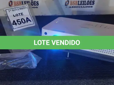 LOTE 450 - 01 PROJETOR MARCA SANYO COM CABOS. (NO ESTADO) ATENÇÃO! FAZER A VISITAÇÃO ANTES DE ARREMATAR, NÃO SABEMOS SE FUNCIONA, LEILÃO NÃO TEM GARANTIA E NEM DEVOLUÇÃO, SUJEITO A POSSÍVEIS AVARIAS VISÍVEIS/OCULTAS E/OU AUSÊNCIA DE COMPONENTES.