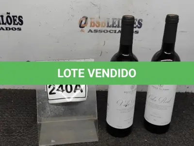 LOTE 240 - 02 GARRAFAS DE VINHO TINTO SECO VALA REAL PORTUGUÊS SAFRA 2019 750ML. (NO ESTADO) ATENÇÃO! FAZER A VISITAÇÃO ANTES DE ARREMATAR, NÃO SABEMOS SE FUNCIONA, LEILÃO NÃO TEM GARANTIA E NEM DEVOLUÇÃO, SUJEITO A POSSÍVEIS AVARIAS VISÍVEIS/OCULTAS E/OU AUSÊNCIA DE COMPONENTES.