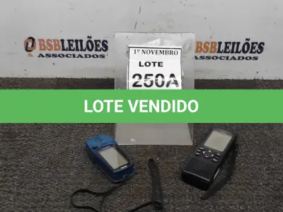 LOTE 250 - 02 GPS MARCA GARMIN MODELOS 12XL E LEGEND. (NO ESTADO) ATENÇÃO! FAZER A VISITAÇÃO ANTES DE ARREMATAR, NÃO SABEMOS SE FUNCIONA, LEILÃO NÃO TEM GARANTIA E NEM DEVOLUÇÃO, SUJEITO A POSSÍVEIS AVARIAS VISÍVEIS/OCULTAS E/OU AUSÊNCIA DE COMPONENTES.