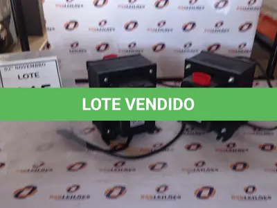 LOTE 115 - 02 TRANSFORMADORES. (NO ESTADO) ATENÇÃO! FAZER A VISITAÇÃO ANTES DE ARREMATAR, NÃO SABEMOS SE FUNCIONA, LEILÃO NÃO TEM GARANTIA E NEM DEVOLUÇÃO, SUJEITO A POSSÍVEIS AVARIAS VISÍVEIS/OCULTAS E/OU AUSÊNCIA DE COMPONENTES.