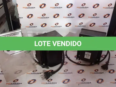 LOTE 098 - 02 TRANSFORMADORES. (NO ESTADO) ATENÇÃO! FAZER A VISITAÇÃO ANTES DE ARREMATAR, NÃO SABEMOS SE FUNCIONA, LEILÃO NÃO TEM GARANTIA E NEM DEVOLUÇÃO, SUJEITO A POSSÍVEIS AVARIAS VISÍVEIS/OCULTAS E/OU AUSÊNCIA DE COMPONENTES.