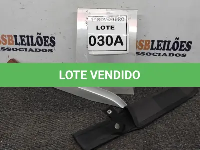 LOTE 030 - 01 FACA IMPORTADA AÇO INOXIDÁVEL CABO EM MADEIRA FULL TANG BAINHA DE NYLON TAMANHO TOTAL 38CM PESO 416G JÁ AFIADA  