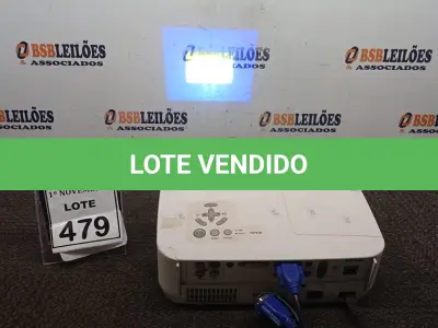 LOTE 479 - 01 PROJETOR MODELO NP410 MARCA NEC COM CABOS. (NO ESTADO) ATENÇÃO! FAZER A VISITAÇÃO ANTES DE ARREMATAR, NÃO SABEMOS SE FUNCIONA, LEILÃO NÃO TEM GARANTIA E NEM DEVOLUÇÃO, SUJEITO A POSSÍVEIS AVARIAS VISÍVEIS/OCULTAS E/OU AUSÊNCIA DE COMPONENTES.