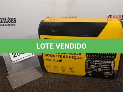 LOTE 205 - KIT JOGO DE CHAVES CATRACA SOQUETE 95PEÇAS COM MALETA (PRODUTO NOVO). (NO ESTADO) ATENÇÃO! FAZER A VISITAÇÃO ANTES DE ARREMATAR, NÃO SABEMOS SE FUNCIONA, LEILÃO NÃO TEM GARANTIA E NEM DEVOLUÇÃO, SUJEITO A POSSÍVEIS AVARIAS VISÍVEIS/OCULTAS E/OU AUSÊNCIA DE COMPONENTES.