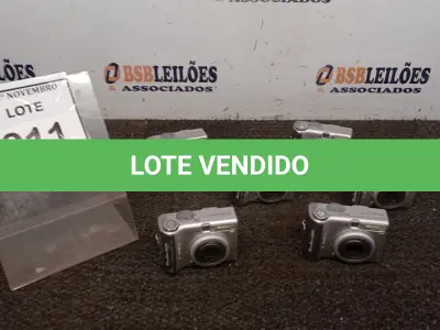 LOTE 011 - 06 CÂMERAS FOTOGRÁFICAS MODELO POWERSHOT A520 MARCA CANON (NO ESTADO) ATENÇÃO! FAZER A VISITAÇÃO ANTES DE ARREMATAR, NÃO SABEMOS SE FUNCIONA, LEILÃO NÃO TEM GARANTIA E NEM DEVOLUÇÃO, SUJEITO A POSSÍVEIS AVARIAS VISÍVEIS/OCULTAS E/OU AUSÊNCIA DE COMPONENTES.