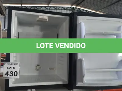 LOTE 430 - 01 FRIGOBAR 220V. (NO ESTADO) ATENÇÃO! FAZER A VISITAÇÃO ANTES DE ARREMATAR, NÃO SABEMOS SE FUNCIONA, LEILÃO NÃO TEM GARANTIA E NEM DEVOLUÇÃO, SUJEITO A POSSÍVEIS AVARIAS VISÍVEIS/OCULTAS E/OU AUSÊNCIA DE COMPONENTES.