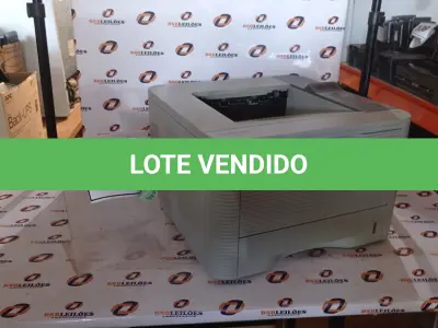 LOTE 132 - 01 IMPRESSORA MODELO ML-3750ND MARCA SAMSUNG. (NO ESTADO) ATENÇÃO! FAZER A VISITAÇÃO ANTES DE ARREMATAR, NÃO SABEMOS SE FUNCIONA, LEILÃO NÃO TEM GARANTIA E NEM DEVOLUÇÃO, SUJEITO A POSSÍVEIS AVARIAS VISÍVEIS/OCULTAS E/OU AUSÊNCIA DE COMPONENTES.