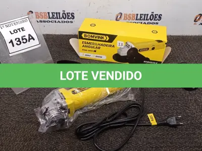 LOTE 135 - 01 ESMERILHADEIRA ANGULAR 850W 220V (PRODUTO NOVO). (NO ESTADO) ATENÇÃO! FAZER A VISITAÇÃO ANTES DE ARREMATAR, NÃO SABEMOS SE FUNCIONA, LEILÃO NÃO TEM GARANTIA E NEM DEVOLUÇÃO, SUJEITO A POSSÍVEIS AVARIAS VISÍVEIS/OCULTAS E/OU AUSÊNCIA DE COMPONENTES.