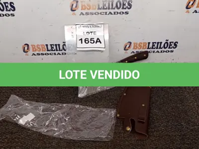 LOTE 165 - 01 CUTELO RÚSTICO FULL TANG CABO DE MADEIRA   COM BAINHA (PRODUTO NOVO). (NO ESTADO) ATENÇÃO! FAZER A VISITAÇÃO ANTES DE ARREMATAR, NÃO SABEMOS SE FUNCIONA, LEILÃO NÃO TEM GARANTIA E NEM DEVOLUÇÃO, SUJEITO A POSSÍVEIS AVARIAS VISÍVEIS/OCULTAS E/OU AUSÊNCIA DE COMPONENTES.