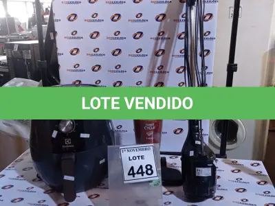 LOTE 448 - 01 AIR FRYER MARCA ELECTROLUX E 01 ASPIRADOR DE PÓ MARCA MONDIAL. (NO ESTADO) ATENÇÃO! FAZER A VISITAÇÃO ANTES DE ARREMATAR, NÃO SABEMOS SE FUNCIONA, LEILÃO NÃO TEM GARANTIA E NEM DEVOLUÇÃO, SUJEITO A POSSÍVEIS AVARIAS VISÍVEIS/OCULTAS E/OU AUSÊNCIA DE COMPONENTES