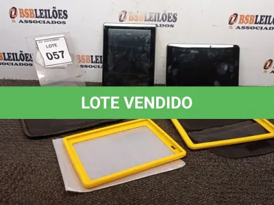 LOTE 057 - 02 TABLETS MARCA POSITIVO COM CAPA. (NO ESTADO) ATENÇÃO! FAZER A VISITAÇÃO ANTES DE ARREMATAR, NÃO SABEMOS SE FUNCIONA, LEILÃO NÃO TEM GARANTIA E NEM DEVOLUÇÃO, SUJEITO A POSSÍVEIS AVARIAS VISÍVEIS/OCULTAS E/OU AUSÊNCIA DE COMPONENTES.
