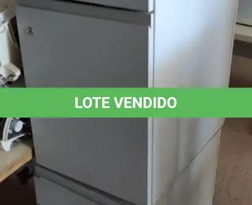 LOTE 247 - 02 ARMÁRIOS BAIXOS COM 01 GAVETA E SUPORTE PARA CPU. (NO ESTADO) ATENÇÃO! FAZER A VISITAÇÃO ANTES DE ARREMATAR, NÃO SABEMOS SE FUNCIONA, LEILÃO NÃO TEM GARANTIA E NEM DEVOLUÇÃO, SUJEITO A POSSÍVEIS AVARIAS VISÍVEIS/OCULTAS E/OU AUSÊNCIA DE COMPONENTES.
