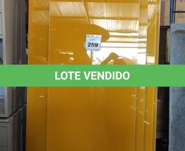 LOTE 259 - 07 PAINÉIS DE VIDRO NA COR AMARELA TAMANHOS DIVERSOS. (NO ESTADO) ATENÇÃO! FAZER A VISITAÇÃO ANTES DE ARREMATAR, NÃO SABEMOS SE FUNCIONA, LEILÃO NÃO TEM GARANTIA E NEM DEVOLUÇÃO, SUJEITO A POSSÍVEIS AVARIAS VISÍVEIS/OCULTAS E/OU AUSÊNCIA DE COMPONENTES.