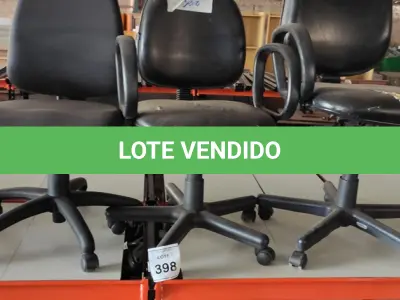 LOTE 398 - 03 CADEIRAS DE ESCRITÓRIO. (NO ESTADO) ATENÇÃO! FAZER A VISITAÇÃO ANTES DE ARREMATAR, NÃO SABEMOS SE FUNCIONA, LEILÃO NÃO TEM GARANTIA E NEM DEVOLUÇÃO, SUJEITO A POSSÍVEIS AVARIAS VISÍVEIS/OCULTAS E/OU AUSÊNCIA DE COMPONENTES.