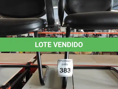 LOTE 383 - 02 CADEIRAS DE ESCRITÓRIO COM PÉS FIXOS. (NO ESTADO) ATENÇÃO! FAZER A VISITAÇÃO ANTES DE ARREMATAR, NÃO SABEMOS SE FUNCIONA, LEILÃO NÃO TEM GARANTIA E NEM DEVOLUÇÃO, SUJEITO A POSSÍVEIS AVARIAS VISÍVEIS/OCULTAS E/OU AUSÊNCIA DE COMPONENTES.