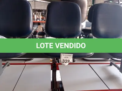 LOTE 328 - 01 LONGARINA COM 03 LUGARES. (NO ESTADO) ATENÇÃO! FAZER A VISITAÇÃO ANTES DE ARREMATAR, NÃO SABEMOS SE FUNCIONA, LEILÃO NÃO TEM GARANTIA E NEM DEVOLUÇÃO, SUJEITO A POSSÍVEIS AVARIAS VISÍVEIS/OCULTAS E/OU AUSÊNCIA DE COMPONENTES.