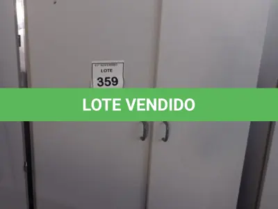 LOTE 359 - 01 ARMÁRIO ALTO PARA ESCRITÓRIO. (NO ESTADO) ATENÇÃO! FAZER A VISITAÇÃO ANTES DE ARREMATAR, NÃO SABEMOS SE FUNCIONA, LEILÃO NÃO TEM GARANTIA E NEM DEVOLUÇÃO, SUJEITO A POSSÍVEIS AVARIAS VISÍVEIS/OCULTAS E/OU AUSÊNCIA DE COMPONENTES.