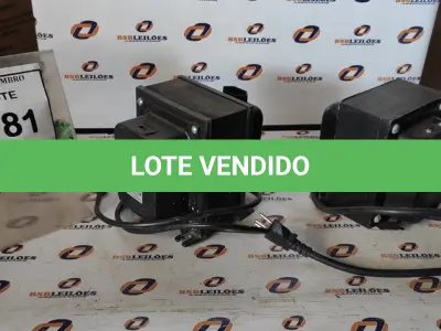 LOTE 181 - 02 TRANSFORMADORES. (NO ESTADO) ATENÇÃO! FAZER A VISITAÇÃO ANTES DE ARREMATAR, NÃO SABEMOS SE FUNCIONA, LEILÃO NÃO TEM GARANTIA E NEM DEVOLUÇÃO, SUJEITO A POSSÍVEIS AVARIAS VISÍVEIS/OCULTAS E/OU AUSÊNCIA DE COMPONENTES.