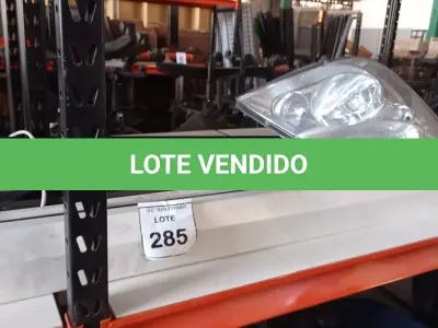 LOTE 285 - 01 LOTE COM VÁRIAS TELAS DE PROJEÇÃO INCOMPLETAS MARCAS E MODELO DIVERSOS E 01 FAROL DE CARRO COM AVARIAS. (NO ESTADO) ATENÇÃO! FAZER A VISITAÇÃO ANTES DE ARREMATAR, NÃO SABEMOS SE FUNCIONA, LEILÃO NÃO TEM GARANTIA E NEM DEVOLUÇÃO, SUJEITO A POSSÍVEIS AVARIAS VISÍVEIS/OCULTAS E/OU AUSÊNCIA DE COMPONENTES.