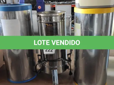 LOTE 222 - 01 CAFETEIRA EM INOX, 02 LIXEIRAS EM INOX E 04 DISPENSES DE PAPEL. (NO ESTADO) ATENÇÃO! FAZER A VISITAÇÃO ANTES DE ARREMATAR, NÃO SABEMOS SE FUNCIONA, LEILÃO NÃO TEM GARANTIA E NEM DEVOLUÇÃO, SUJEITO A POSSÍVEIS AVARIAS VISÍVEIS/OCULTAS E/OU AUSÊNCIA DE COMPONENTES.
