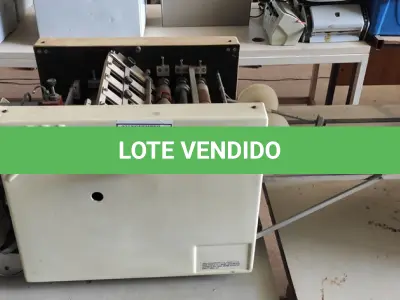 LOTE 238 - 01 DOBRADEIRA DE PAPEL MODELO DE MESA. (NO ESTADO) ATENÇÃO! FAZER A VISITAÇÃO ANTES DE ARREMATAR, NÃO SABEMOS SE FUNCIONA, LEILÃO NÃO TEM GARANTIA E NEM DEVOLUÇÃO, SUJEITO A POSSÍVEIS AVARIAS VISÍVEIS/OCULTAS E/OU AUSÊNCIA DE COMPONENTES.