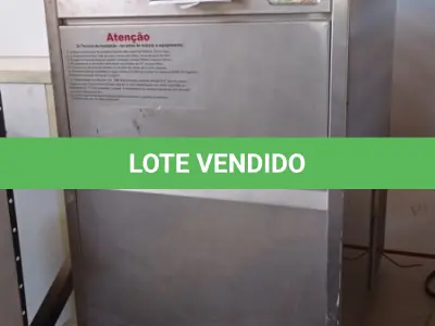 LOTE 318 - 01 MÁQUINA DE FAZER GELO EM INOX COM AVARIAS. (NO ESTADO) ATENÇÃO! FAZER A VISITAÇÃO ANTES DE ARREMATAR, NÃO SABEMOS SE FUNCIONA, LEILÃO NÃO TEM GARANTIA E NEM DEVOLUÇÃO, SUJEITO A POSSÍVEIS AVARIAS VISÍVEIS/OCULTAS E/OU AUSÊNCIA DE COMPONENTES.